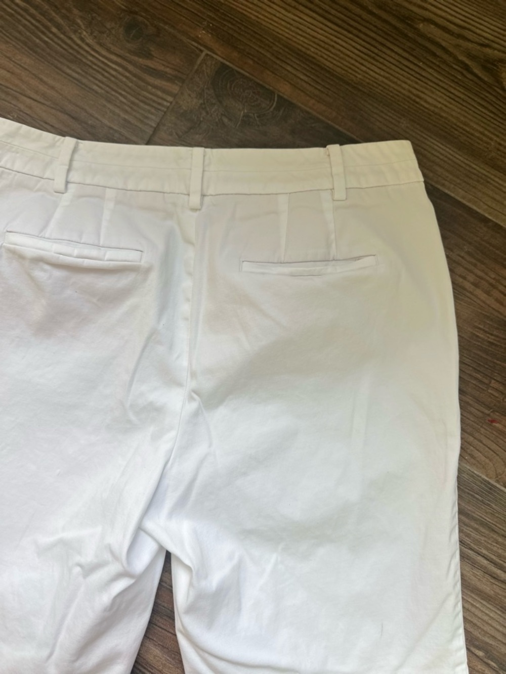 Talbots The Perfect Shorts White Mid-Length Pull-On Bermuda Shorts - Picture 12 of 12